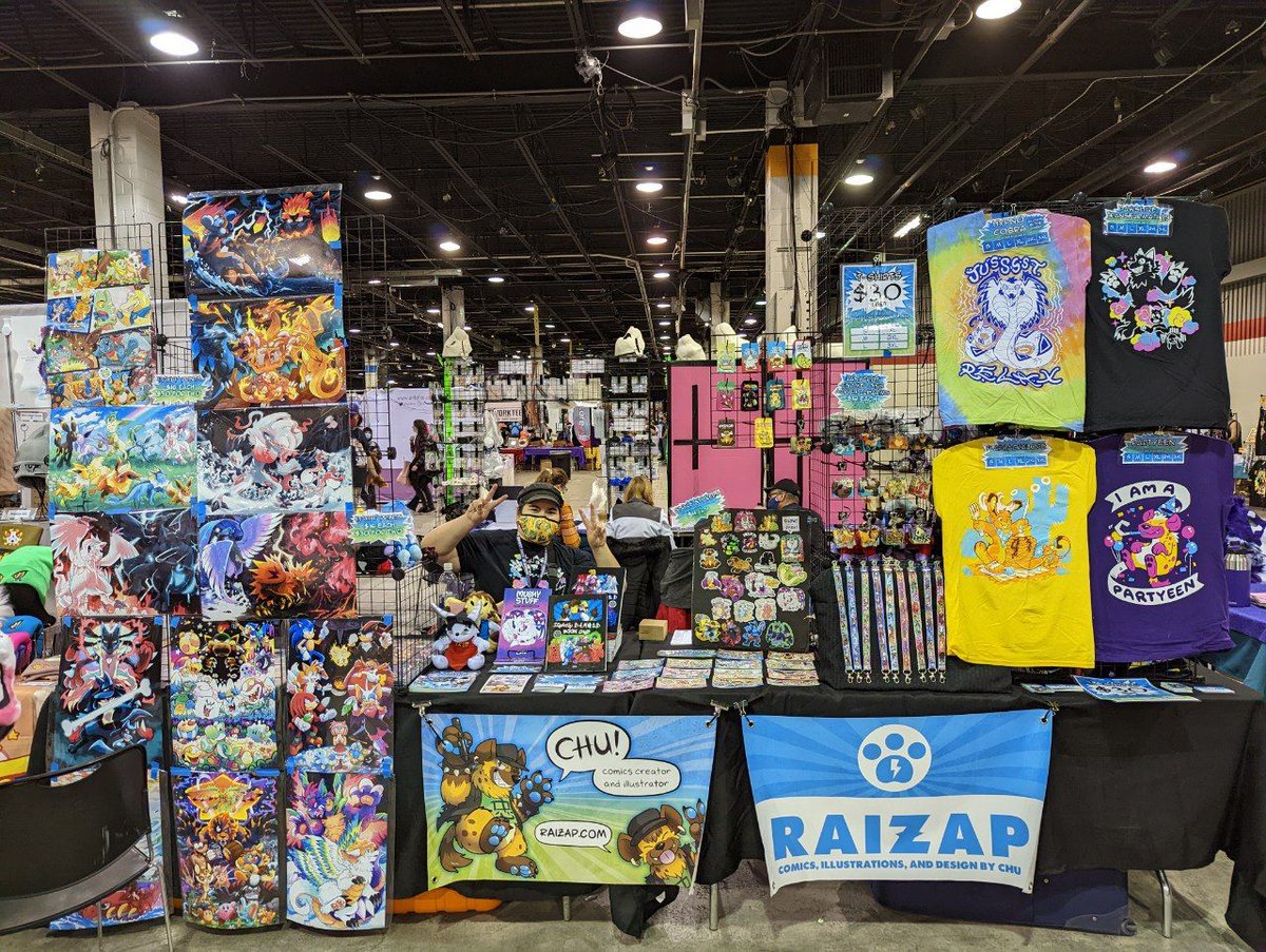 My last convention of 2023 is just around the corner! I'll be at <a href="/FurFest/">Midwest FurFest</a> this weekend selling my wares! Come say hi to me and <a href="/sotnsot/">🌈 Sot</a> at tables J10 &amp; 11! (photo is from last year)