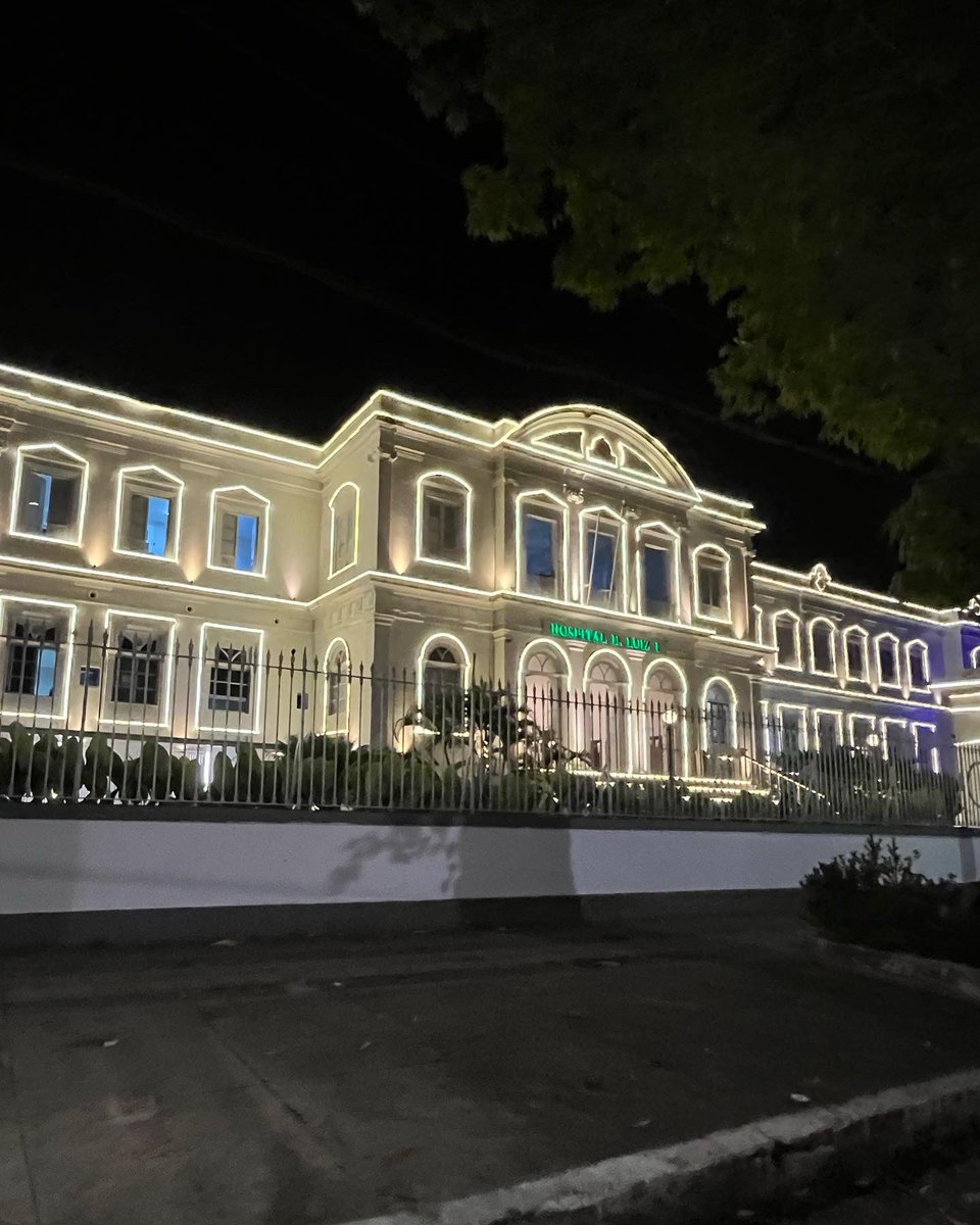 archiurbe's tweet photo. A iluminação destacou ainda mais a beleza do centenário e histórico prédio do hospital Dom Luiz I, inaugurado em 1877, administrado pela Sociedade Portuguesa Beneficente do Pará.

#patrimônio #belém l https://t.co/PlOFWyHhKK