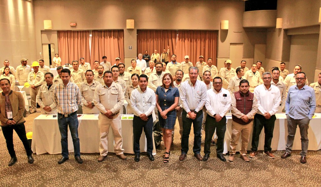 Juris01_VC's tweet photo. Los @SSO_GobOax a través de la #JSVC, llevaron a cabo la inauguración del curso "Estrategias en el abordaje de los programas de Enfermedades Transmitidas por Vector", dirigido al personal de campo. https://t.co/XMGnoaEVvp