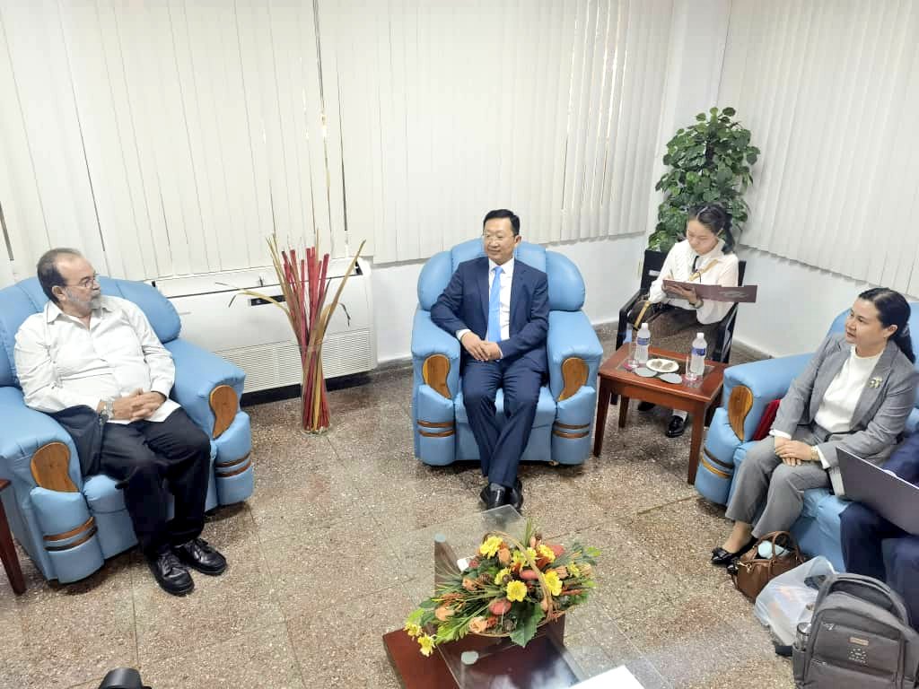 UniversidadPCC's tweet photo. Como expresión de la profunda amistad que une al @PartidoPCC y el Partido Comunista de China, además de la cooperación y fraternidad entre sus pueblos, recibimos en la mañana de hoy la visita oficial de ZHAO Bin, Vicepresidente Ejecutivo de la Escuela Provincial del PCCh de Hubei https://t.co/tjOFpMBQWy