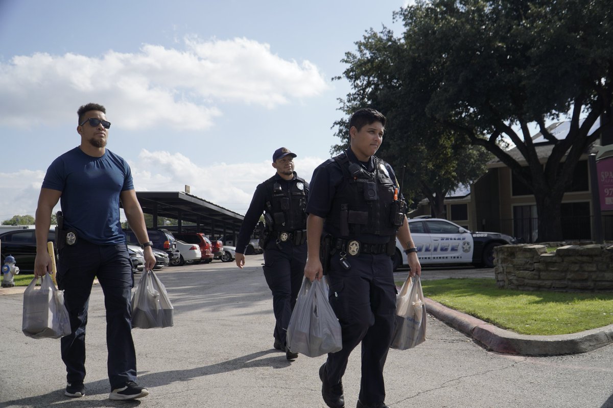 Dallas Police Dept tweet media