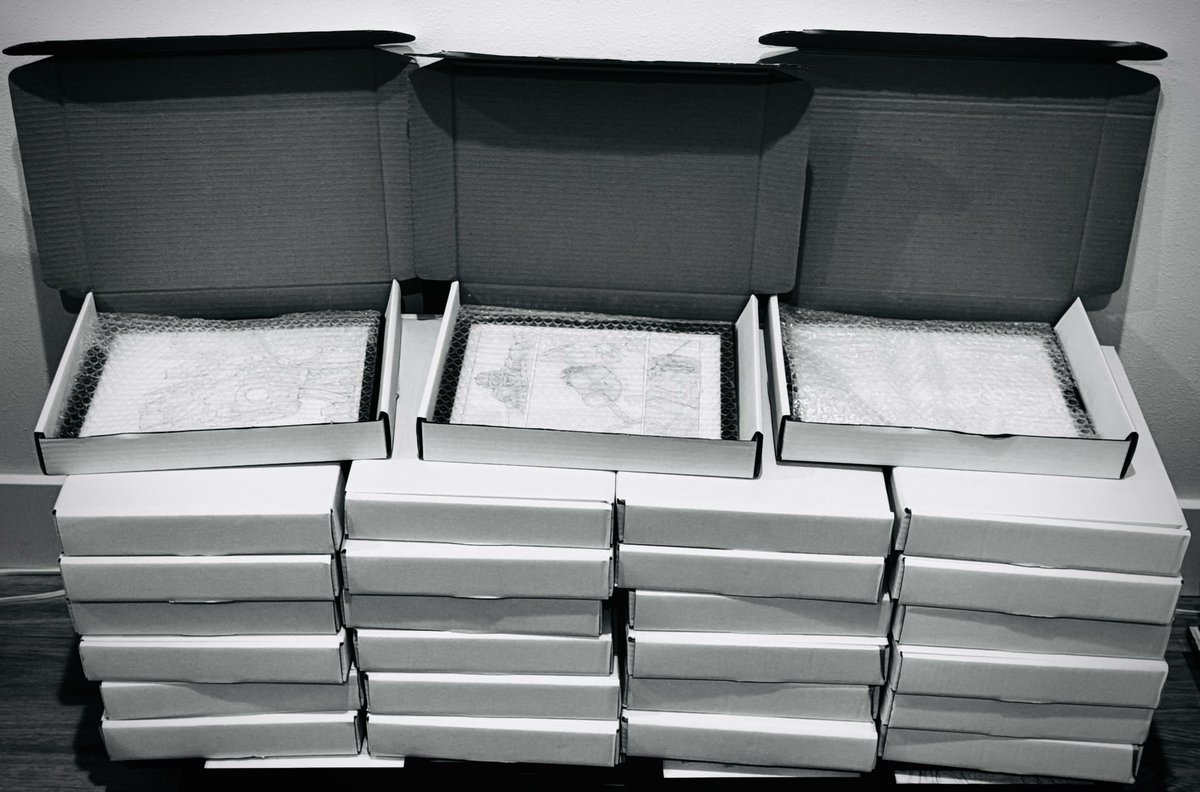 💥HUXLEY® ORIGINAL PENCILS HAVE SHIPPED💥

Glorious relics from Sector-217 are en route to eligible holders....

Early, original <a href="/BenMauroArt/">Ben Mauro</a> pencil drawings are on the way!

Share your relics + physicals with us via #HUXLEYPhysicals and stay tuned for more shipping updates.