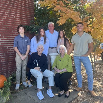 kenwil3's tweet photo. #NewProfilePic https://t.co/Q4HDXoKtcv