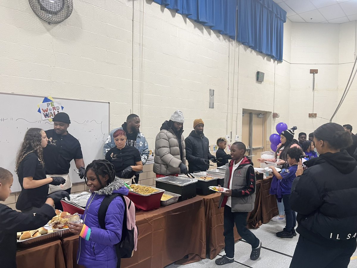 Mr. Perry tweet media