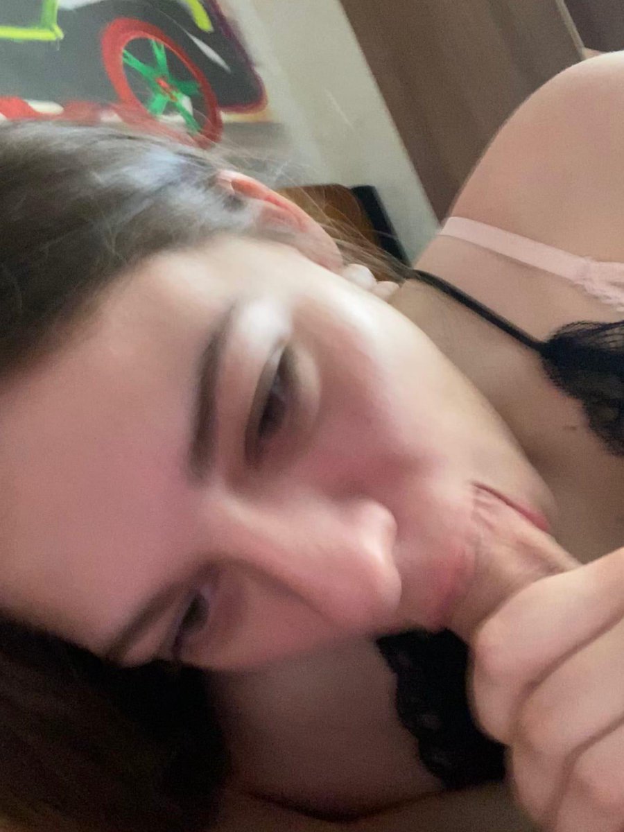 AdelMorell's tweet photo. You want her to taste your dick? You want to have a 69 with her?6⃣9⃣💦

You can find her on the website in the bio🔞
Her nickname is Angela_Blade https://t.co/xertN64TTh