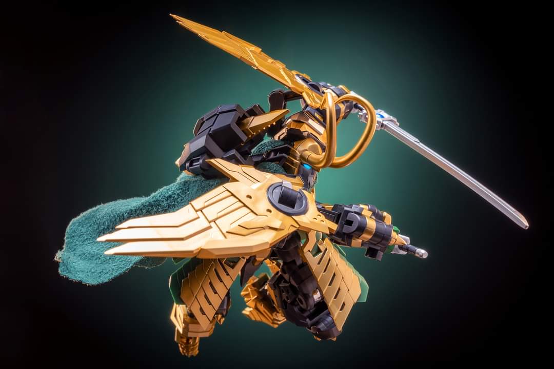 not_on_twitta's tweet photo. Pengu Toys PT-11 

Pengu Toys used the Iron Factory Cyclonus mould and turned it into Loki, and I'm super into it.

1/4 https://t.co/vRva3bnpY8
