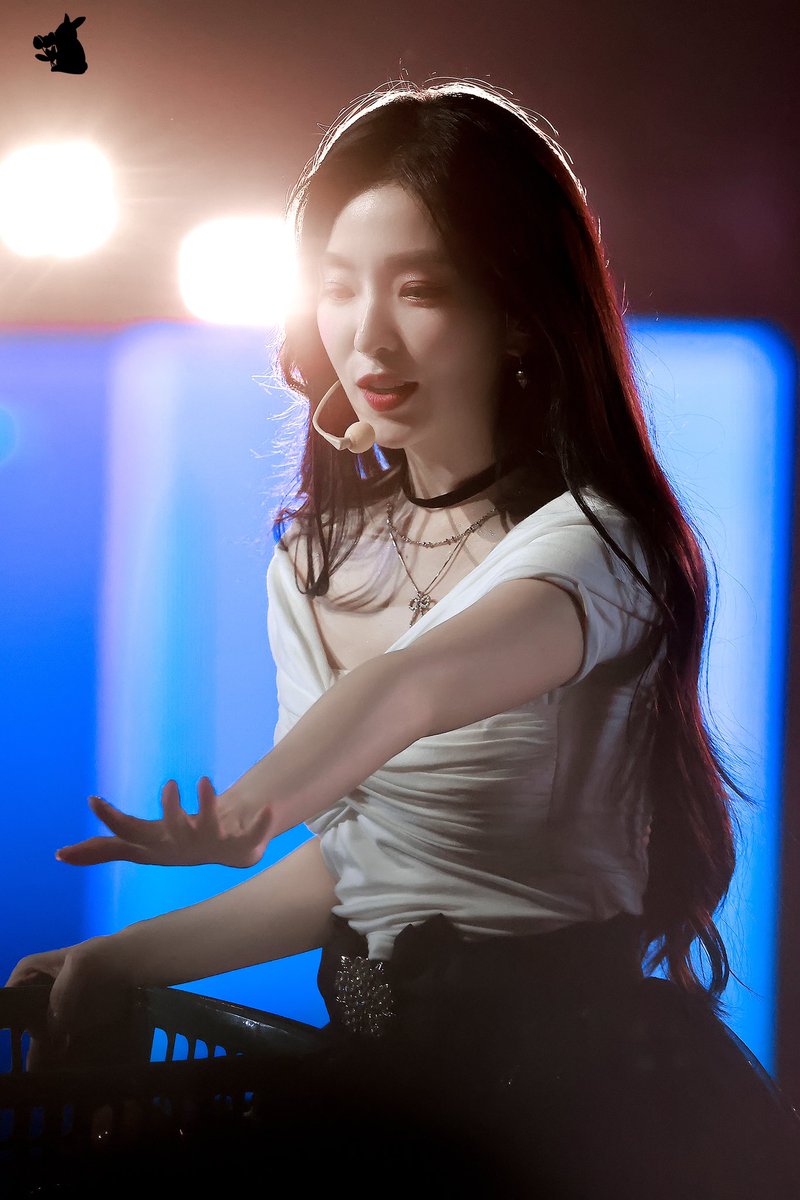 THEOBZheZhe's tweet photo. 231119 Supersound Festival 

#IRENE #아이린 https://t.co/EZQuWWaKhy