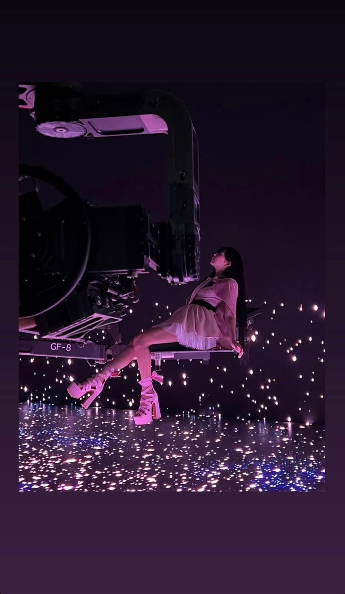 waveAtobetter's tweet photo. Jennie updated IG story
Pinky 💕💕💕

#JENNIE #BLACKPINK https://t.co/j86oeHHR01