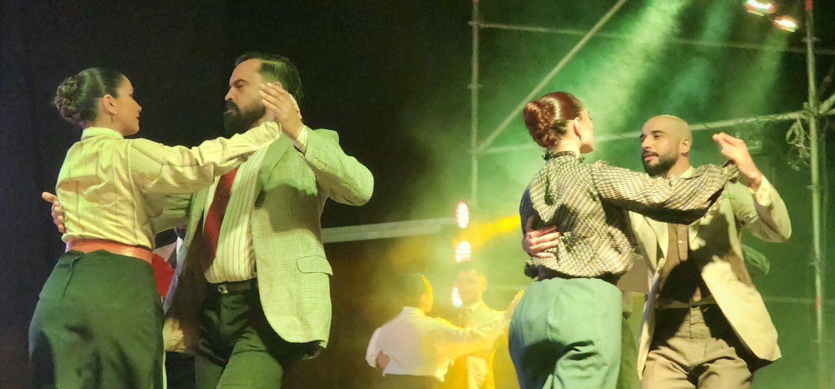 MuniLujanDeCuyo's tweet image. En Luján de Cuyo vivimos #VendimiasDistritales 🍇👸. 

Sentimos vendimia en el Distrito de Potrerillos ✨️😊.