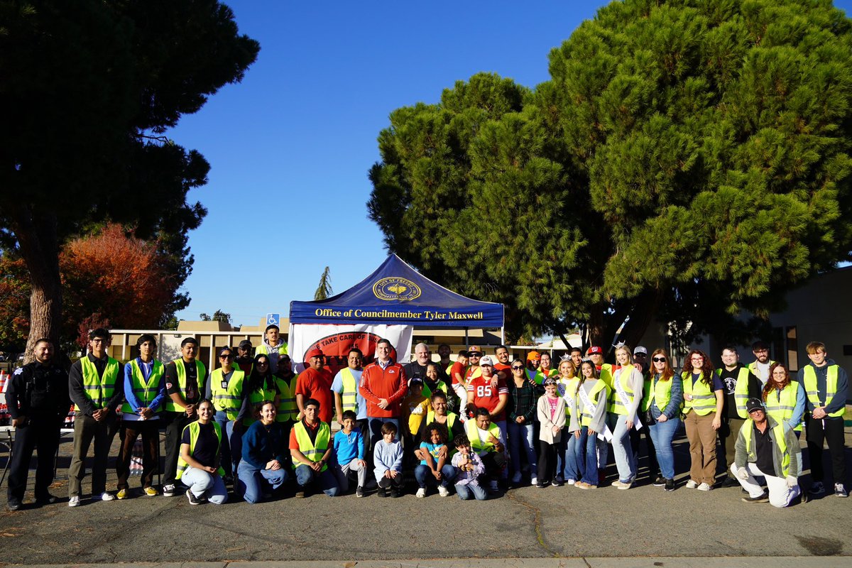 Our 3rd annual Operation Gobble was a great success and we hope you’re all ready to bring out your best recipes for this holiday! 🦃🧡 This year we were able to give out full Thanksgiving meals to over 450 District 4 families in need!
