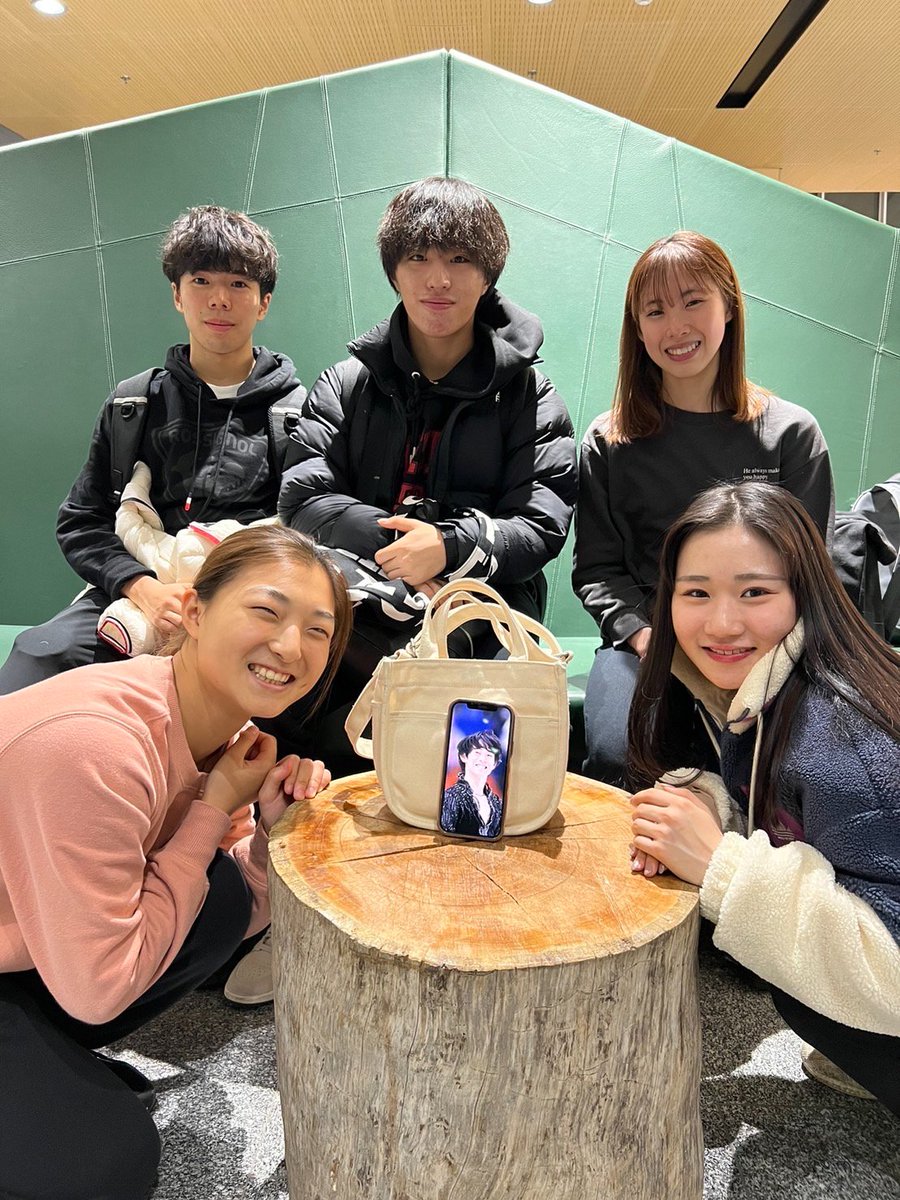 skatingjapan's tweet photo. GPシリーズ グランプリエスポーが終了しました
応援ありがとうございました！
今週はNHK杯が大阪で行われます！
#佐藤駿 #三浦佳生 #住吉りをん #坂本花織 #島田高志郎 先に出発✈️ #河辺愛菜
#GPFigure #GPEspoo #フィギュアスケート https://t.co/baBMokOsm6