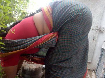A_unty53's tweet photo. Mom Morning views
#Cleavage #aunty #sex https://t.co/uHtyF1eo3j