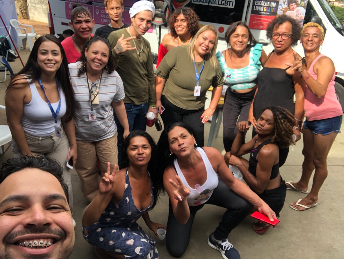 alinadurso's tweet photo. Se cada pessoa que vir esse post doar 5 REAIS ou REPASSAR, já ajuda a nossa campanha para as meninas da Casa Florescer 2

Estamos tentando como meta arrecadar o máximo de doações para ajudar as meninas nesse momento urgente, para custear alimentos💖💙

pix: traviarcado@gmail.com https://t.co/OKWq6NHWR0