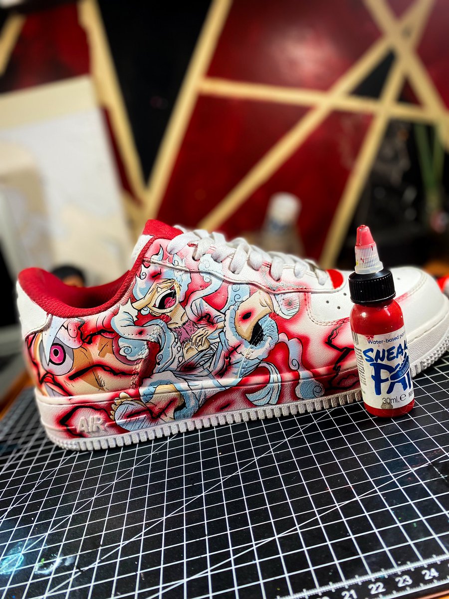 gabs_abens's tweet photo. Hey  X ca faisait un bail 
Nami X luffy custom af1 

#ONEPIECE  
#sneakers 
#AnimeArt 
#anime https://t.co/tNVmVKnNU0
