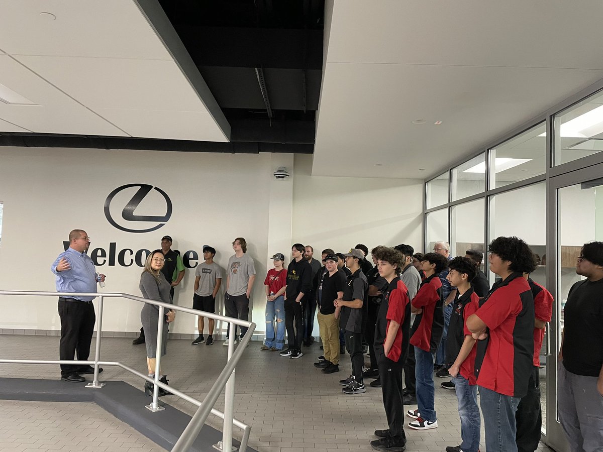 mark.williams@cfisd. tweet media