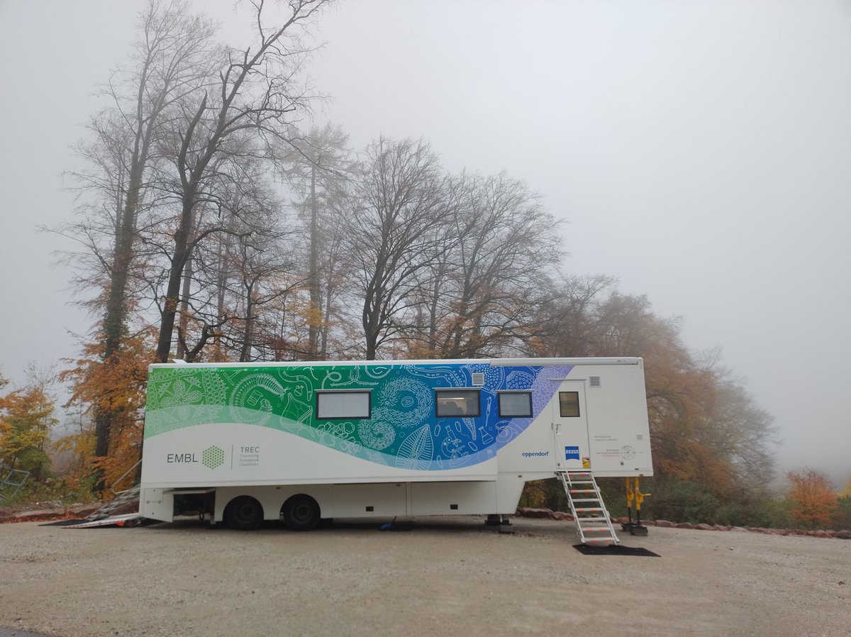 ania_karnkowska's tweet photo. ✨ Great week in Heidelberg! 🇩🇪 The Lab Leadership course and research visit to EMBL filled my days with inspiration. 🧠🌐 Thank you #EMBO for support! #LabLeadership #EMBL @LifeSciLearn https://t.co/mrAtKFZPrO