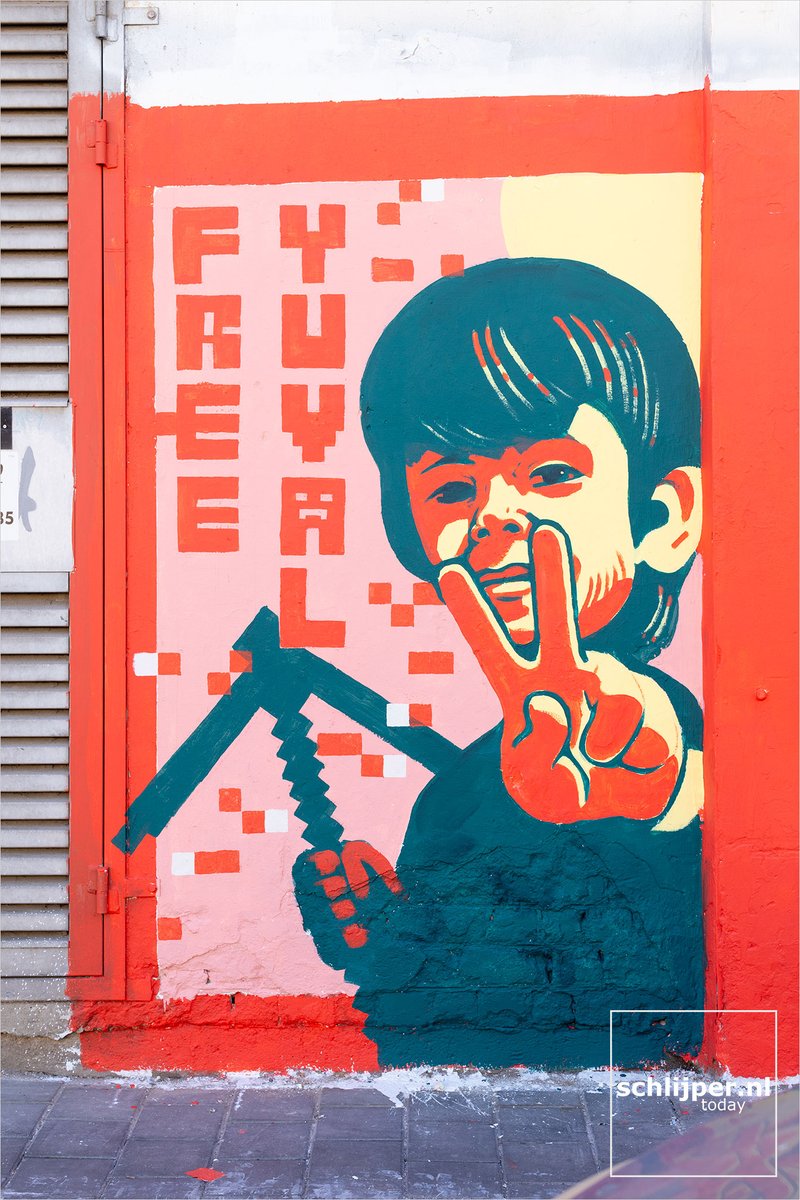 schlijperisrael's tweet photo. Street art project #WallsOfHope to raise awareness of the 239 kidnapped Israelis by Hamas during the October 7th massacre.
Where: Tel Aviv, Rabenu Khanan'el
When: 17 11 2023 13:32
What: #graffitiTLV #wartimeTLV https://t.co/Mm6QNr48Mo