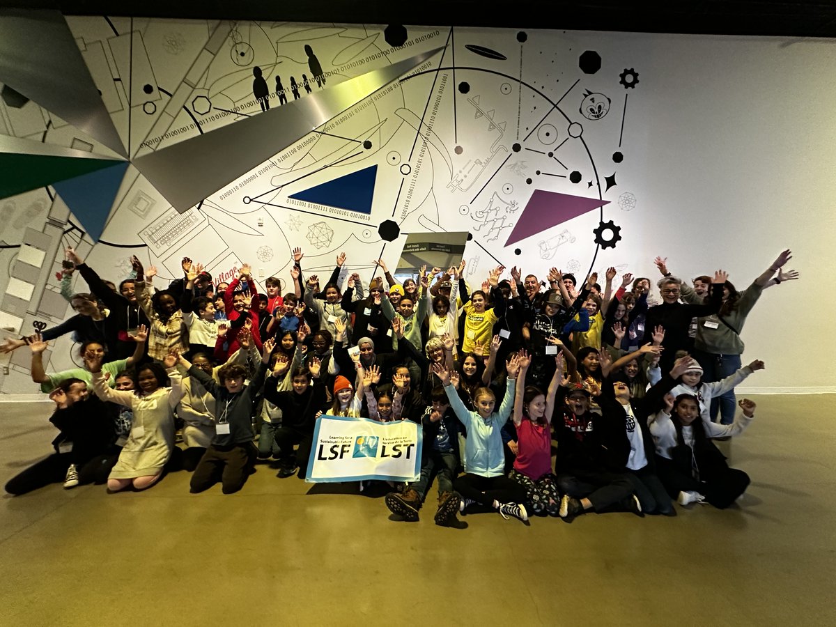 Le CEPEO est fier d'avoir participé au Forum Jeunesse L'éducation au service de la Terre! 🌍 

En tout, ce sont 12 écoles et 60 élèves qui ont pris part à l'événement au Musée des sciences et de la technologie du Canada le mercredi 15 novembre dernier. <a href="/SciTechMuseum/">Canada Science and Technology Museum</a> #ecoCEPEO