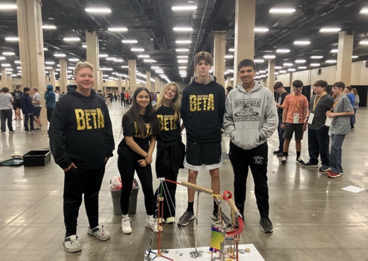 jonesstephRHS's tweet photo. Beta Convention Day 1: Performing arts, Living Lit, and Engineering! Our Cougars showed out! 💛🖤💛 @chmscougars @chmharveysci https://t.co/uRua96FlgQ