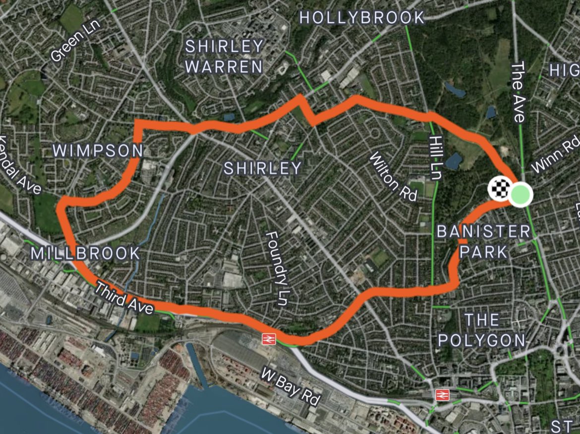 HamwicHarriers's tweet photo. Mondays social evening with 2 routes from @gusmckechnie and Matt ❤️🖤 https://t.co/qGqZhkQ9Mj