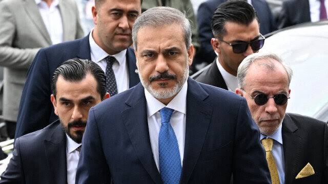 ConflictTR's tweet photo. 🔴 “Avrupa şuna karar vermek zorunda: Türkiye ölçeğinde bir ülkeyle, Müslüman bir ülkeyle, ben yeni bir birlik kurmak istiyor muyum?”

- Dışişleri Bakanı Hakan Fidan https://t.co/QevCRc9XHt