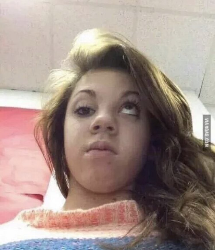 josiitogf896's tweet photo. #OTGala0 
#OT2023 

Yo con un ojo mirando los memes de Twitter y con el otro viendo el programa: https://t.co/mpAPFc1ZM4