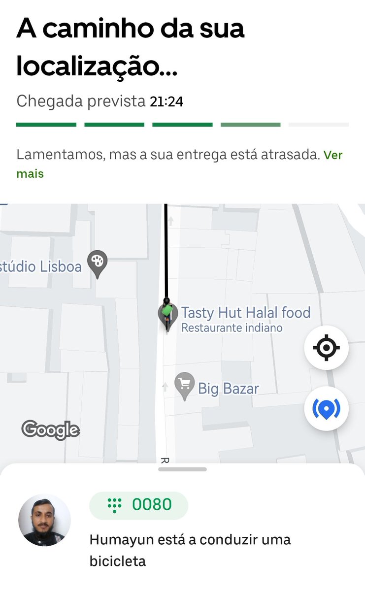 Rick_Santos1904's tweet photo. E o estafeta que parou para jantar com o meu pedido em curso!? Já vai em 20 minutos parado no mesmo sítio. Não tenho palavras para isto.... https://t.co/fXYrYNOIUC