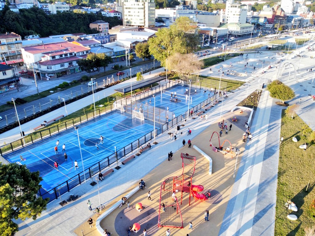 minvu_loslagos's tweet photo. Ciudades Justas | Parque Costanera de #PuertoMontt fue nominado al Premio Aporte Urbano 2023 

Compite como finalista en la categoría de Mejor Proyecto de Espacio de Uso Público https://t.co/5kYFhIUnsS