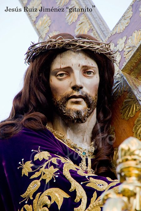 La cara de Él. 
.
.
.
.
<a href="/nazareno_priego/">Jesús Nazareno</a>