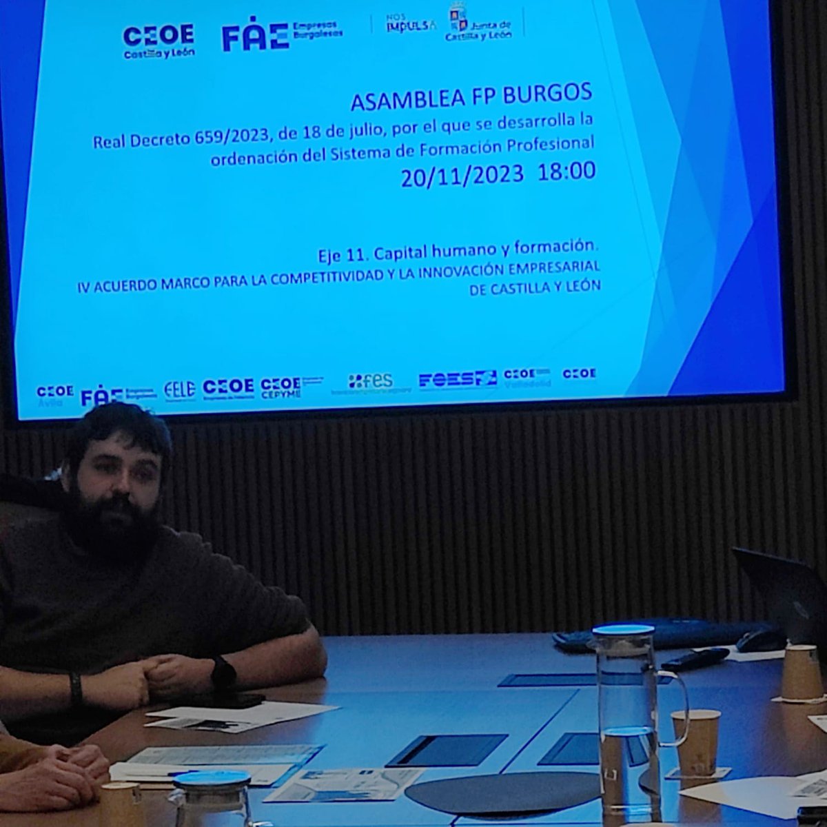 <a href="/FSIECL/">FSIE CL</a> en la asamblea de la FP en Burgos con el IV acuerdo marco para la competitividad  la innovación empresarial de CyL con <a href="/ceoe_cyl/">CEOE Castilla y León</a> <a href="/FAEBurgos/">Confederación de Asociaciones Empresariales FAE</a> <a href="/cepyme_/">CEPYME</a> #fsie
