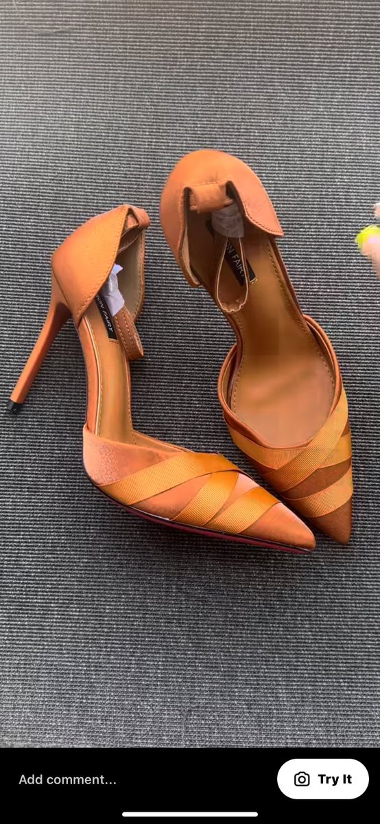 JessHyacinth's tweet photo. Please who has this exact shoes for sale in size 40 and can deliver tomorrow? Please help a sister https://t.co/puOLCxgGvh