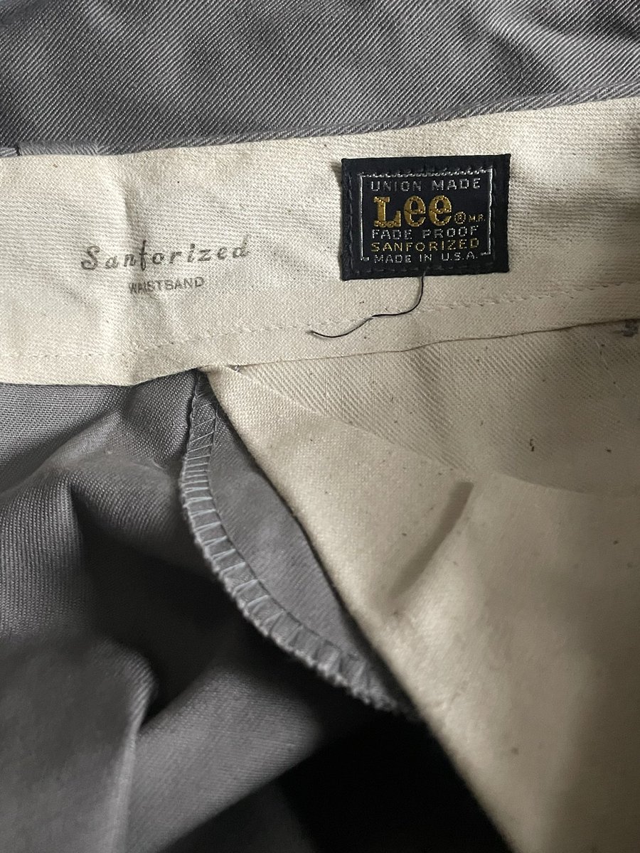 Anyone know the year these are from? I recently procured 3 vintage Lee’s DS 36x30 with tags. 

#vintagejeans #vintagelee #leeunionmade #lee36x30 #36x30 <a href="/LeeJeans/">Lee Jeans</a> #vintagehelp