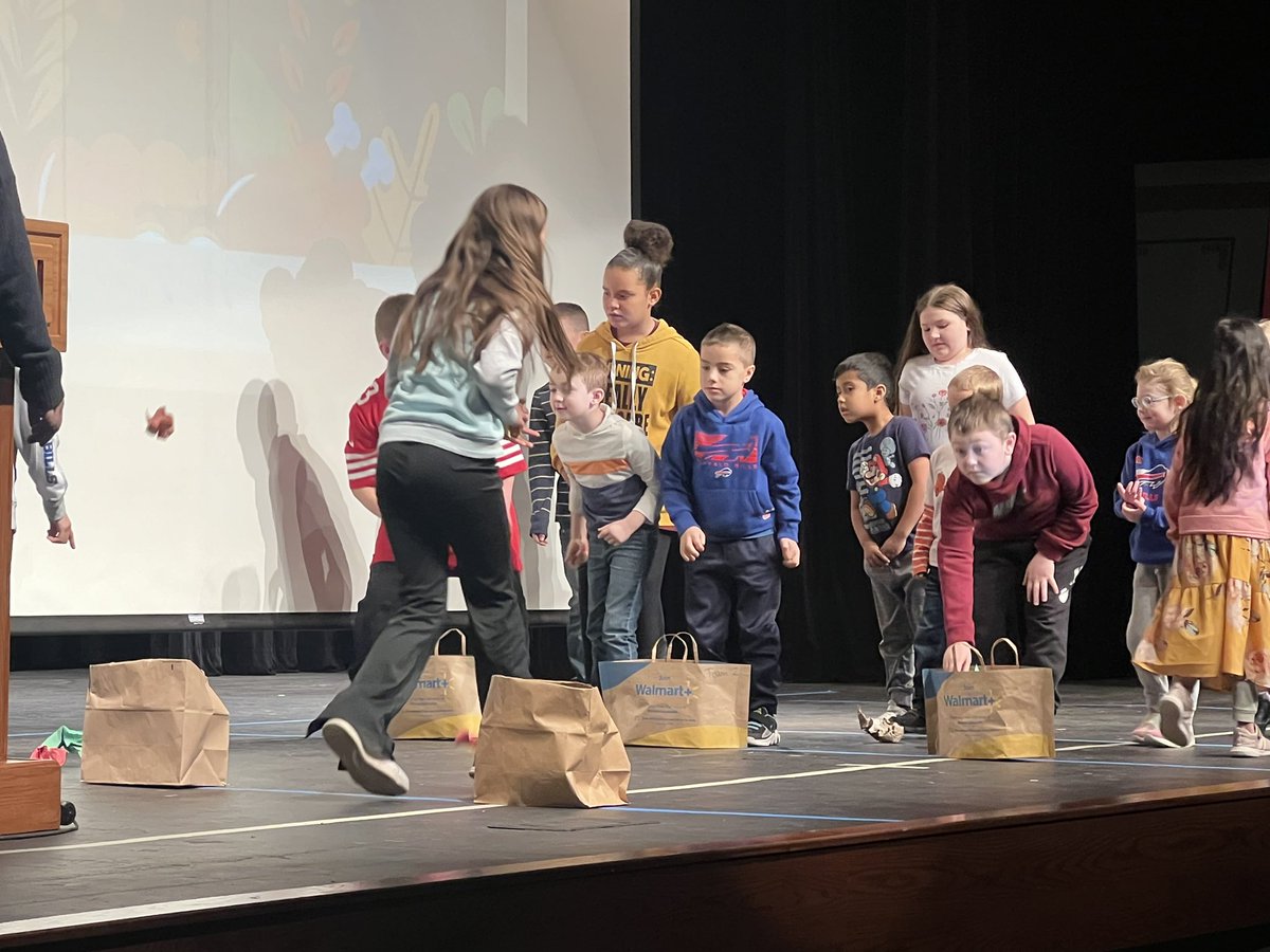 JessicaCramer26's tweet photo. An amazing student-led PBIS assembly today! Some minute-to-win-it games and recognition of Lancers Leaders. Great job @PbisElba !!! #LittleElbaLancers https://t.co/oP3Kei86fP