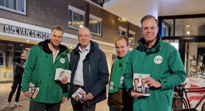 Mark_Ruitenbeek's tweet image. De laatste campagnedagen! Hopen op een mooi resultaat voor @HenriBontenbal en @frankbuijs ! #KiesHenri #stemCDA