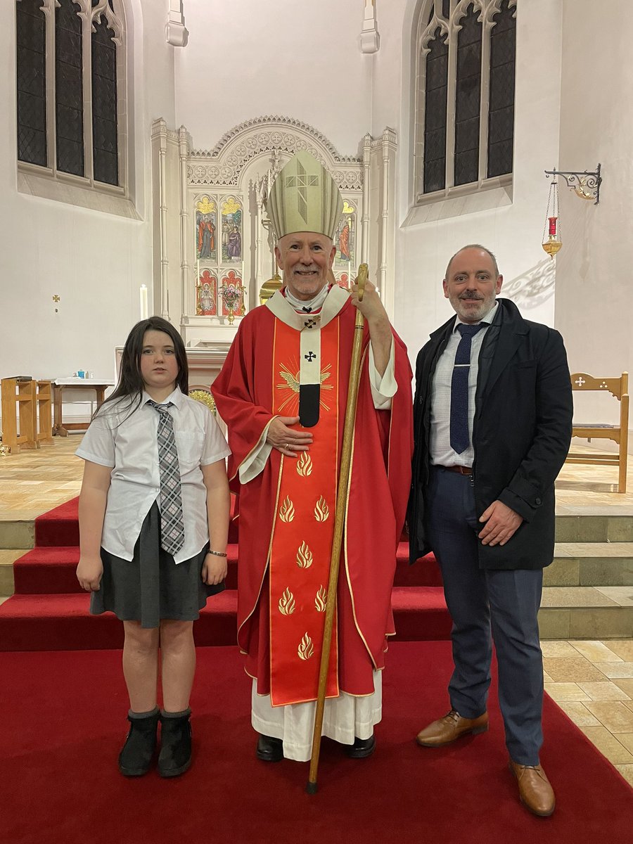 MarkMcSween's tweet photo. Megan’s Confirmation tonight ❤️
Saint Phoebe coz she loves Friends 🙈🤣
@CorpusChristi_K @MrArcariCCPS https://t.co/73TLC74xhZ