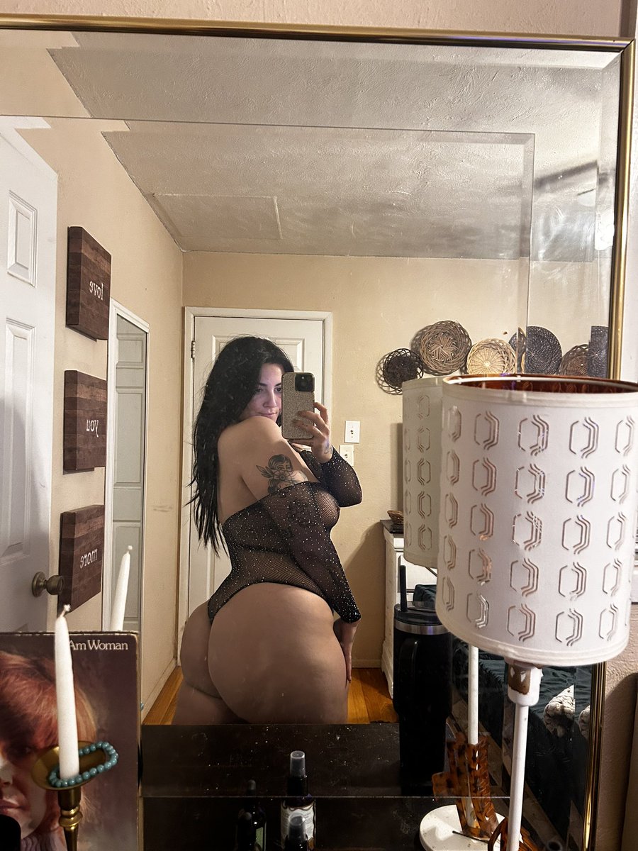 tryitonwithaj's tweet photo. Live tonight at 9:30 pm est. 
#onlyfansbabe https://t.co/Q5jKgNF8AA