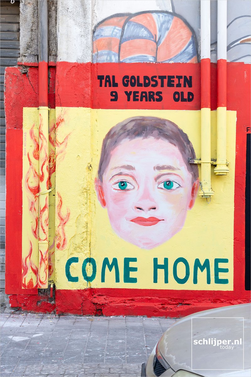 schlijperisrael's tweet photo. Street art project #WallsOfHope to raise awareness of the 239 kidnapped Israelis by Hamas during the October 7th massacre.
Where: Tel Aviv, Rabenu Khanan'el
When: 17 11 2023 13:42
What: #graffitiTLV #wartimeTLV https://t.co/91wgIGuHDs
