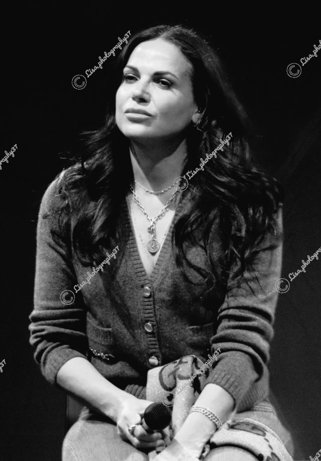 WickedQueenSwan's tweet photo. Yesterday was amazing!! It was unbelievable! So great that I got the chance to meet Lana for the second time🥰❤️ She is so sweet! She is the Queen!❤️‍🔥

And so great to see some friends!!❤️❤️

@dutchcomiccon @LanaParrilla #lanaparrilla https://t.co/rIVKaf1eDa