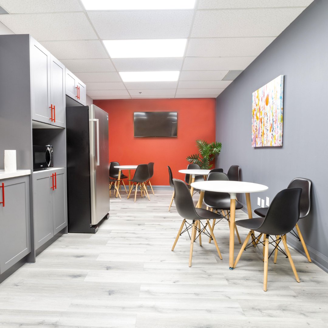 From coffee chats to collaboration feasts – our coworking kitchen is the place to be😄

📌 2000 Argentia Road, Mississauga

#privateoffices #ZEMLAROffices #sharedoffices #meetingrooms #onedayoffices #coworking #wfh #hybrid #virtual #office #scale #grow #startup #smallbusiness