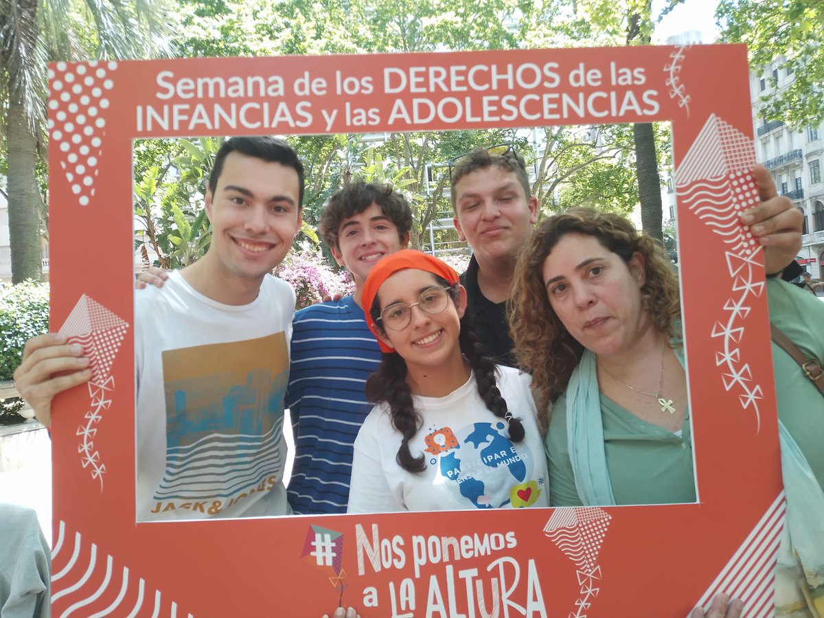 Agradezco la invitación para participar como expositor en la mesa de apertura de la Semana de los Derechos de las Infancias y Adolescencias de #PIASuy Un día muy importante ya que conmemoramos los 34 años de la Convención sobre los Derechos del Niño (CDN) adoptado por la @ONU_es