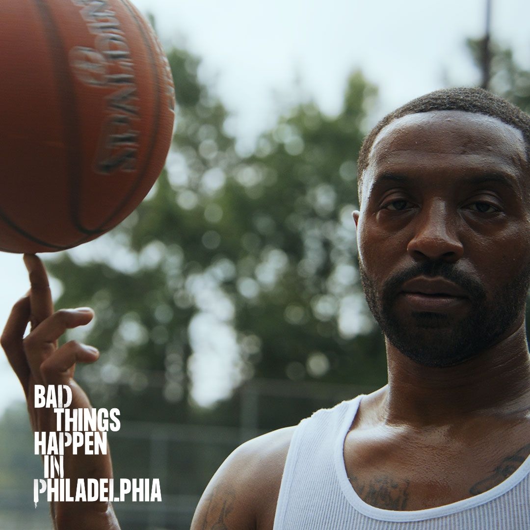 foxsoultv's tweet photo. 2021 was the most violent year in Philly's history with over 500 murders. Community leaders do what they can but losing one more kid to violence is one too many.
Catch the premiere of #BadThingsHappenInPhiladelphia December 2nd at 12 PM PT / 3 PM ET only on #FOXSoul 🏀 https://t.co/YlxBjU0yIa