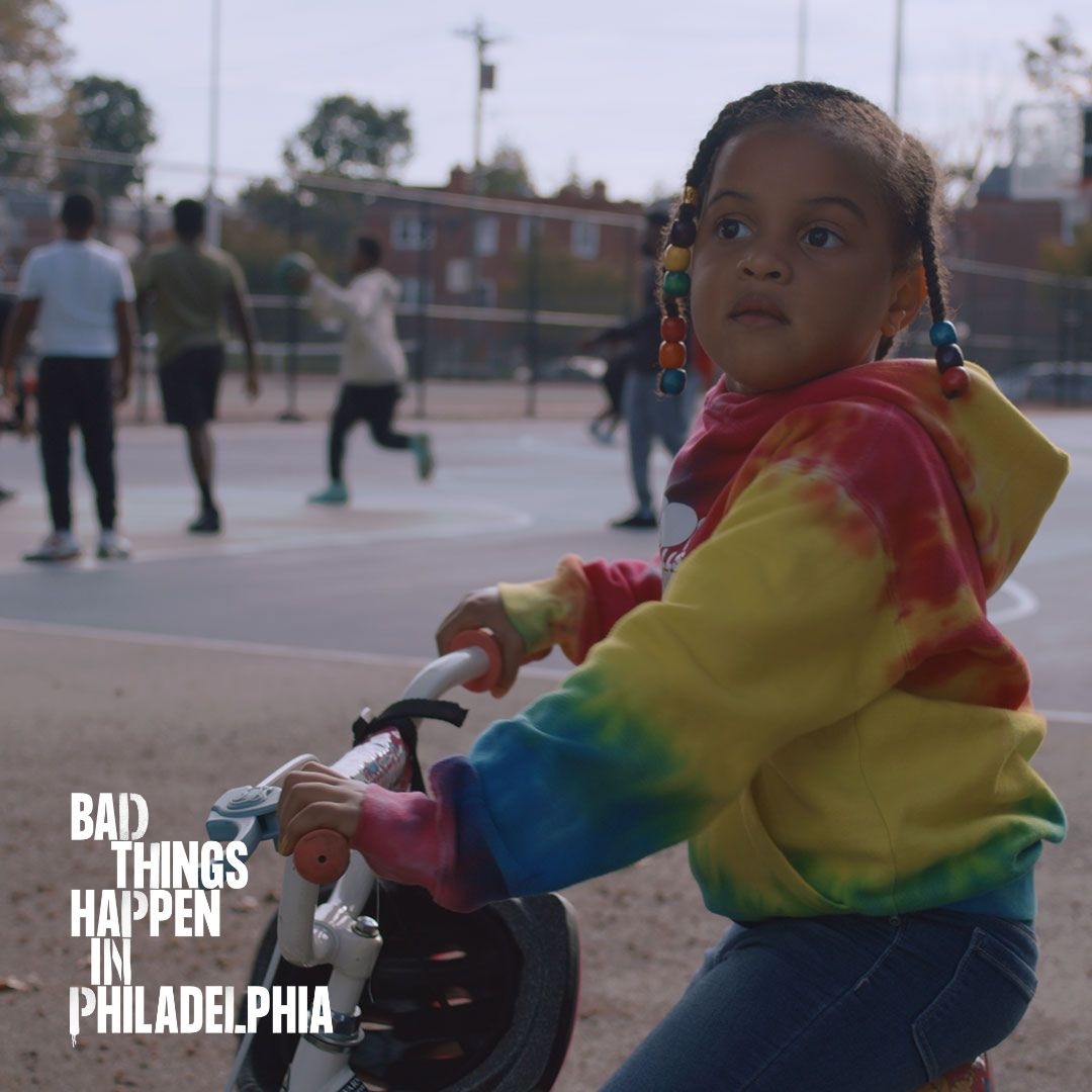 foxsoultv's tweet photo. 2021 was the most violent year in Philly's history with over 500 murders. Community leaders do what they can but losing one more kid to violence is one too many.
Catch the premiere of #BadThingsHappenInPhiladelphia December 2nd at 12 PM PT / 3 PM ET only on #FOXSoul 🏀 https://t.co/YlxBjU0yIa