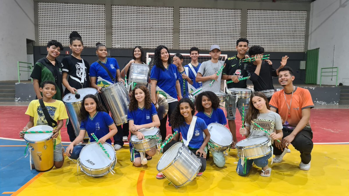 araycca's tweet photo. Eu, João e nossas crianças ♡ https://t.co/mdf3abVLtf