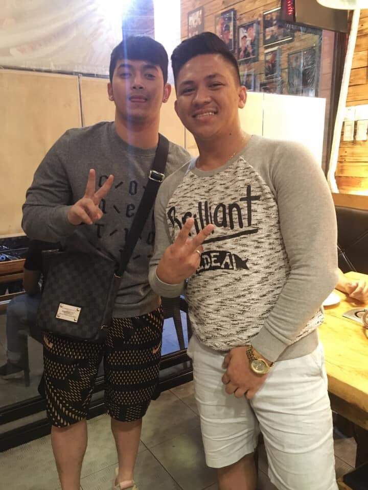 MaxGrayson17's tweet photo. Hi kuya miggy 🤭 https://t.co/2PAoVavD9J