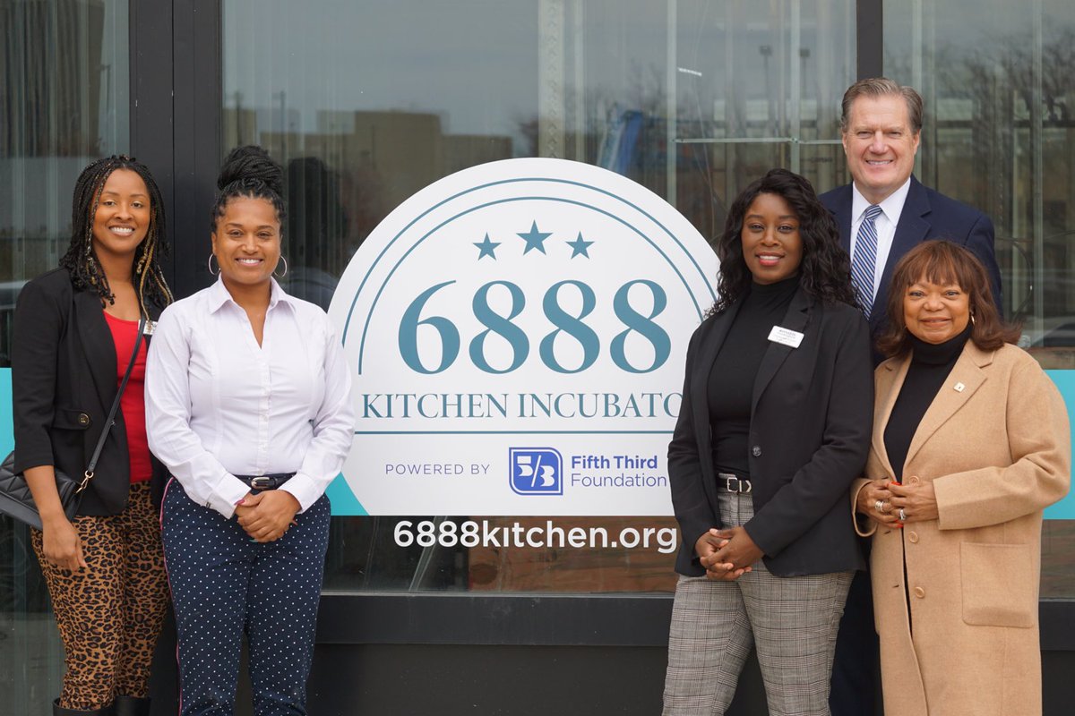 RepMikeTurner's tweet photo. (2/2) While visiting the Dayton Arcade w/ @ECinnovates’ Scott Koorndyk, @CityOfDayton Manager Shelley Dickstein, &amp; @UnivOfDayton’s Trevor Collier, we toured 6888 Kitchen Incubator w/ its founders Jamaica White, Dabriah Rice, &amp; Charlynda Scales, as well as Marya Rutherford-Long. https://t.co/i7EF9CS2nZ
