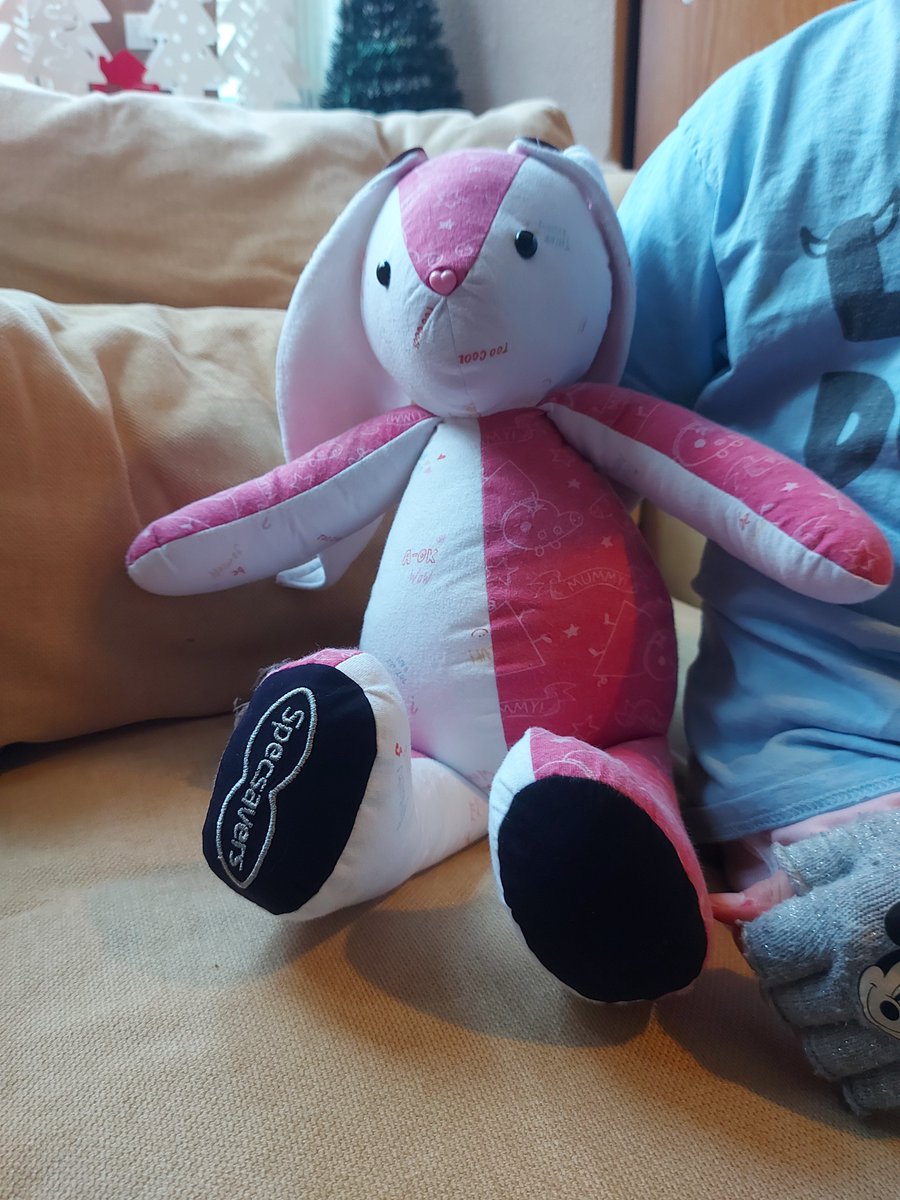 iwantatwingo's tweet photo. Massive thanks to Chloe at https://t.co/5JoSG9Me6l
We have a keepsake rabbit and we love her. #grief #cancer #keepsake #memoryteddy #mummypig @peppapig @Specsavers https://t.co/9BgJpmphBT