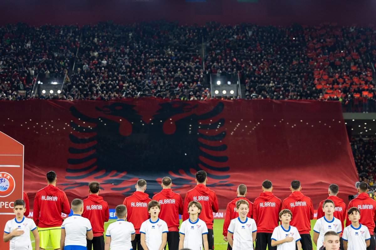 👌𝐄 𝐌𝐁𝐘𝐋𝐋𝐈𝐌 𝐓𝐄̈ 𝐏𝐀𝐑𝐄̈𝐓 𝐍𝐄̈ 𝐆𝐑𝐔𝐏𝐈𝐍 𝐄 

✈️ Shkojmë në 'Euro 2024' me 15 pikë, pas barazimit 0-0 në ndeshjen e fundit ndaj 🇫🇴Ishujve Faroe 

#futboll #fshf #kombetarja #shqiperia #europeanqualifiers #euro2024