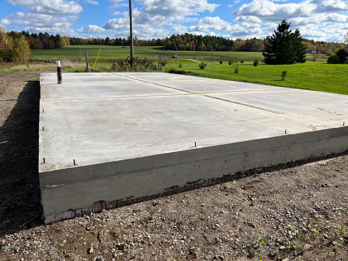 RetiredAtLake63's tweet photo. Good building year 2023 ended. Got 2nd building erected (sawmill shed), slab poured for 3rd to frame in the spring (Fairweather Hall), made 1st cedar shingles for garden shed, tried hunting (unsuccessfully) for the 1st time.   Codys is really starting to feel like our new home. https://t.co/Ec9q2L3RkN