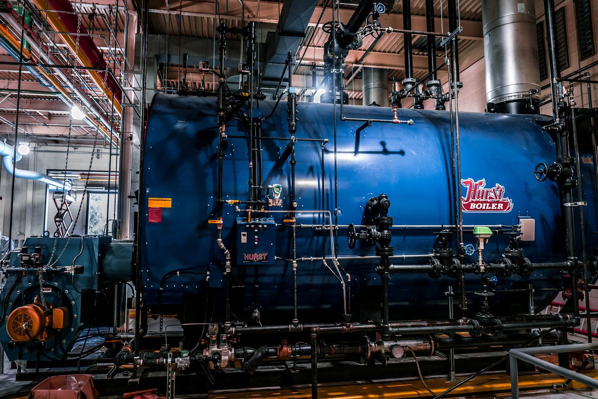 RoncoOmaha's tweet image. Work at the @UNOmaha Central Utilities Plant is officially finished. These two new 800-BHP firetube boilers will help give the campus heat in the coming winter months. 

 #RoncoBuilt #construction #Omaha #OmahaNebraska
#UNO