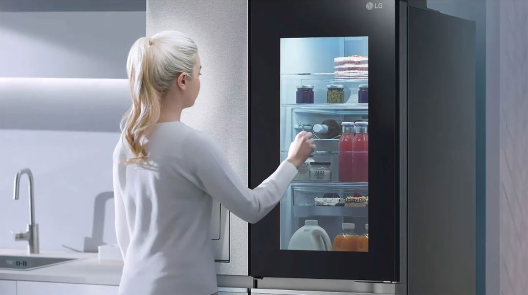 techradarmx's tweet image. Con el panel #instaview y #DoorInDoor de los #Refrigeradores #LGInstaView 2023, acceder a tus alimentos 🥕🥦 es tan sencillo como dar dos toques. Mantén la frescura por más tiempo y ahorra energía, ⚡️ ¡todo con un diseño que encaja en tu estilo! 🍏🚪 #tech #tecnología @LGMexico